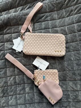 Pretty Smiles Pink Woven Wristlet Set with Detachable Strap